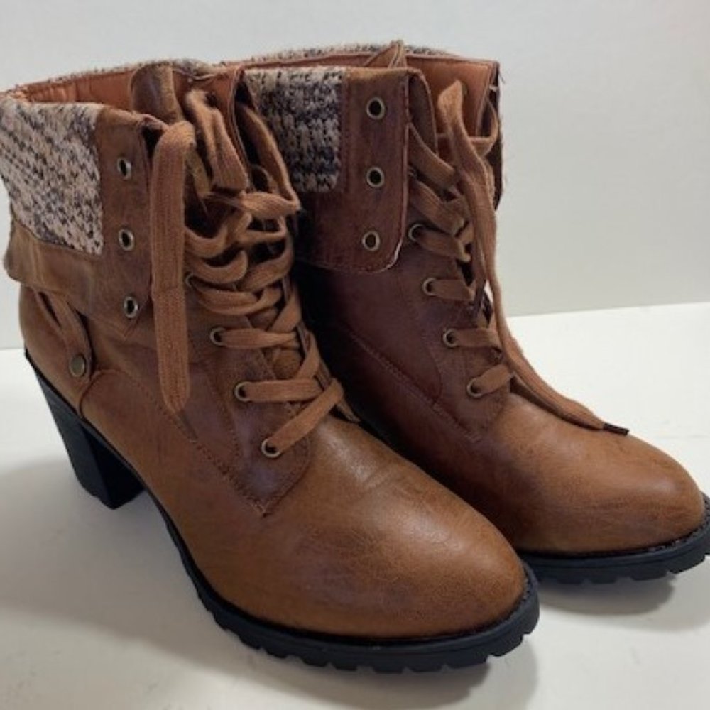 Reggina Cognac Booties